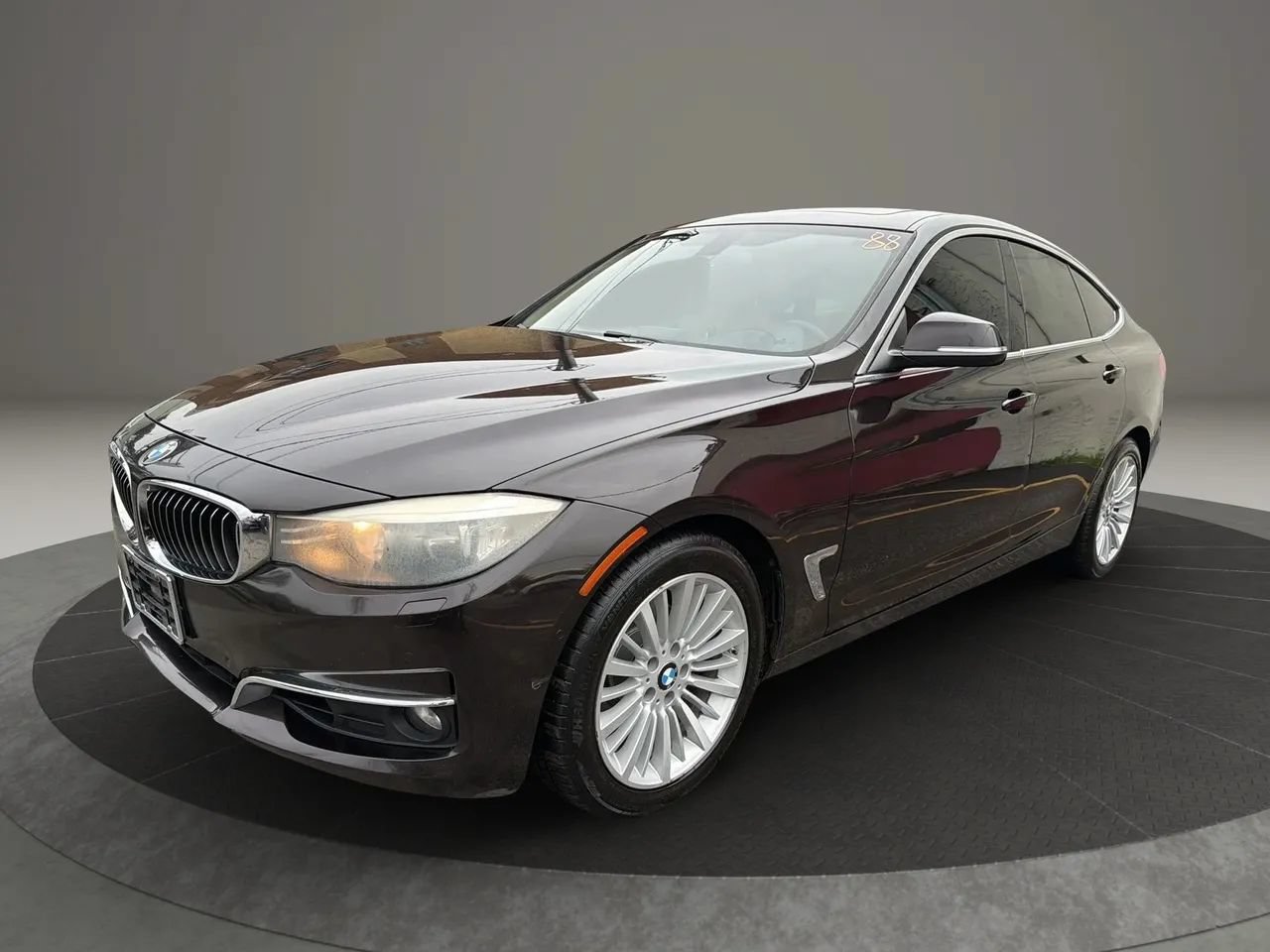Used 2015 BMW 328i Gran Turismo xDrive AWD/4WD image 1