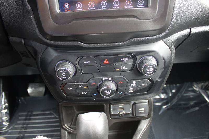 Used 2021 Jeep Renegade Sport FWD image 16