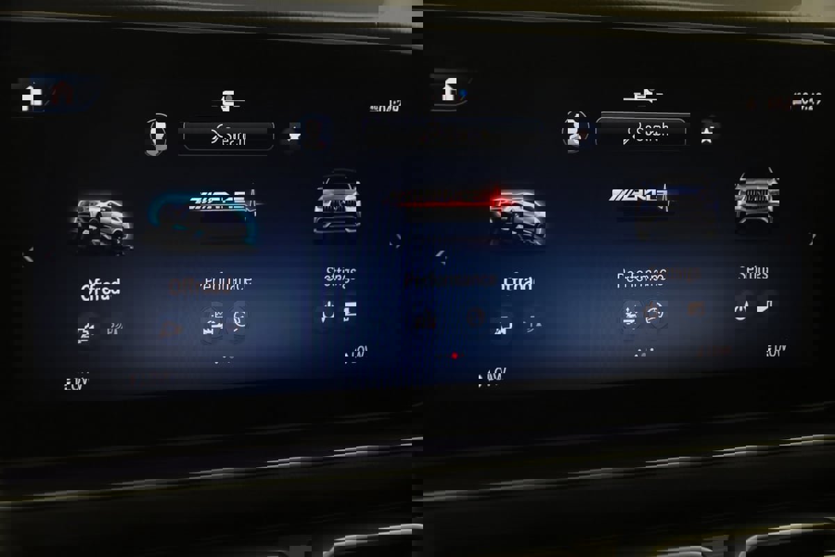 Used 2024 Mercedes-Benz GLE 53 AMG 4MATIC Coupe image 46