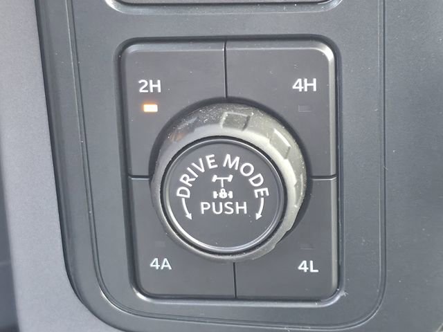 Used 2025 Ford F150 Lariat w/ Equipment Group 501A Mid image 22