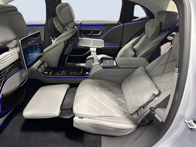 Certified 2023 Mercedes-Benz Maybach S 680 4MATIC image 33