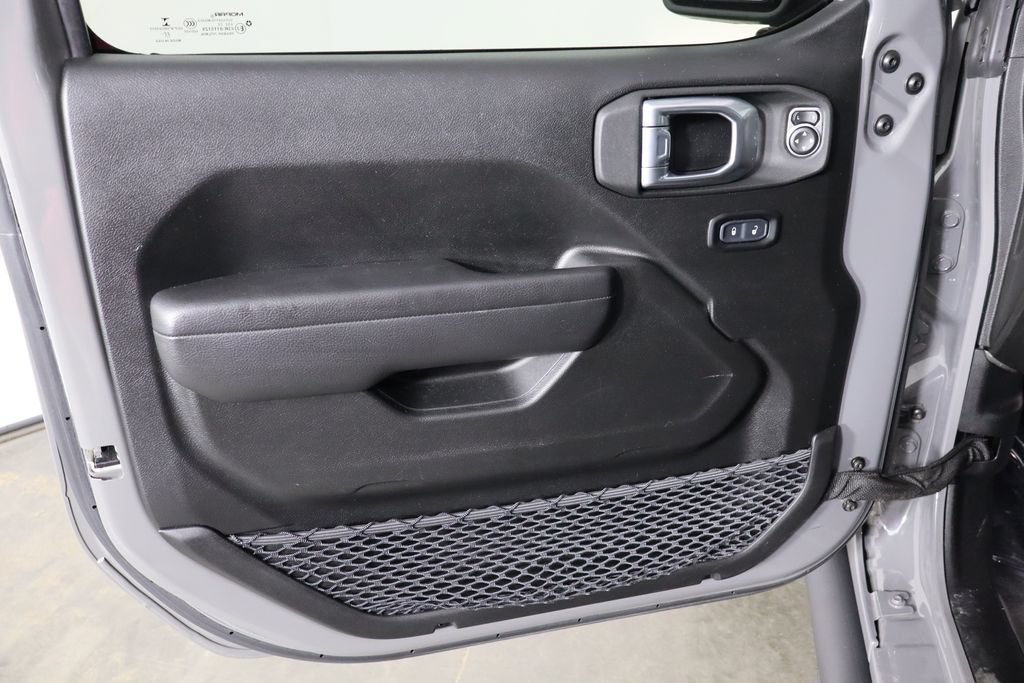 Used 2023 Jeep Gladiator Mojave w/ Cold Weather Group AWD/4WD image 19