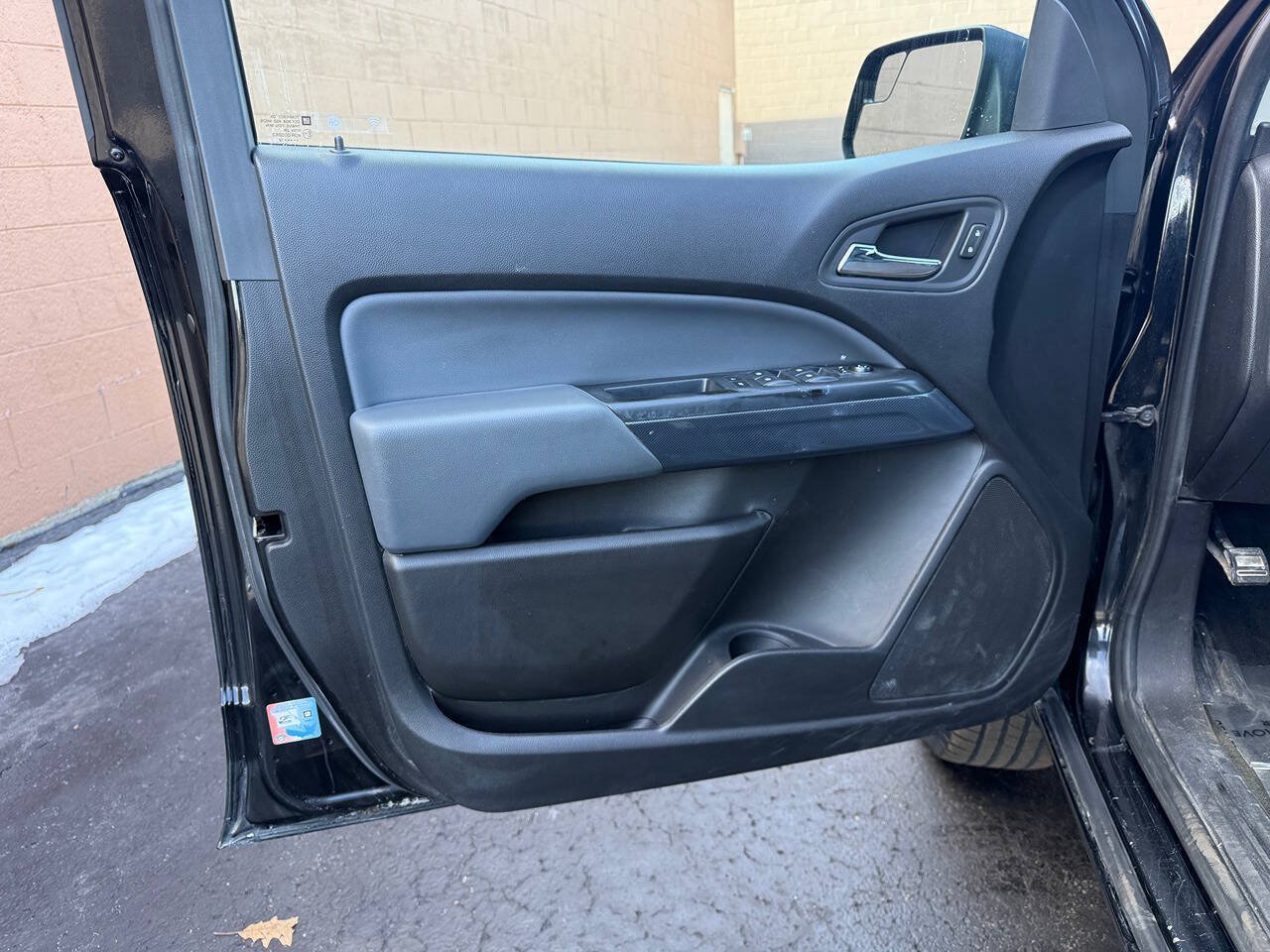 Used 2018 Chevrolet Colorado Z71 AWD/4WD image 19