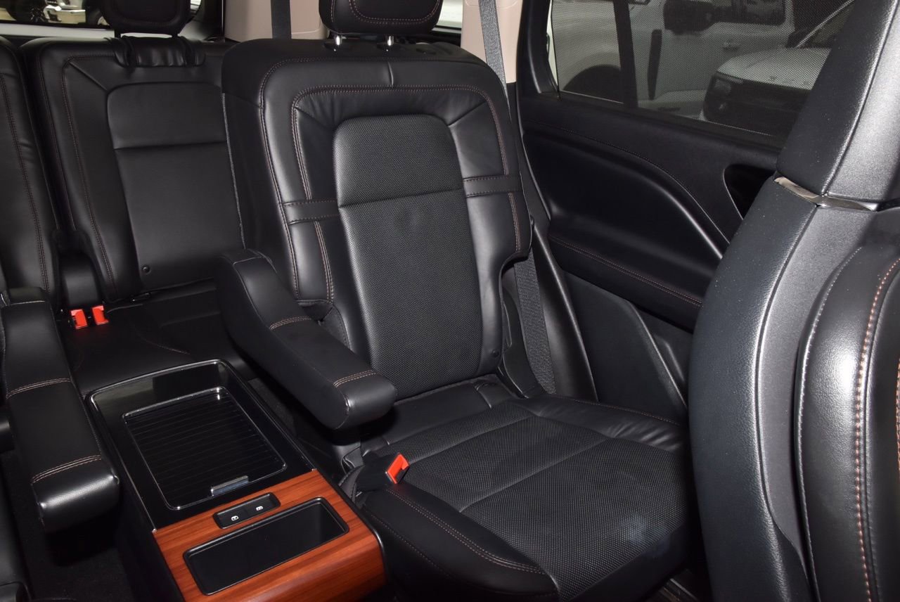 Used 2022 Lincoln Aviator Reserve w/ Equipment Group 201A AWD/4WD image 23