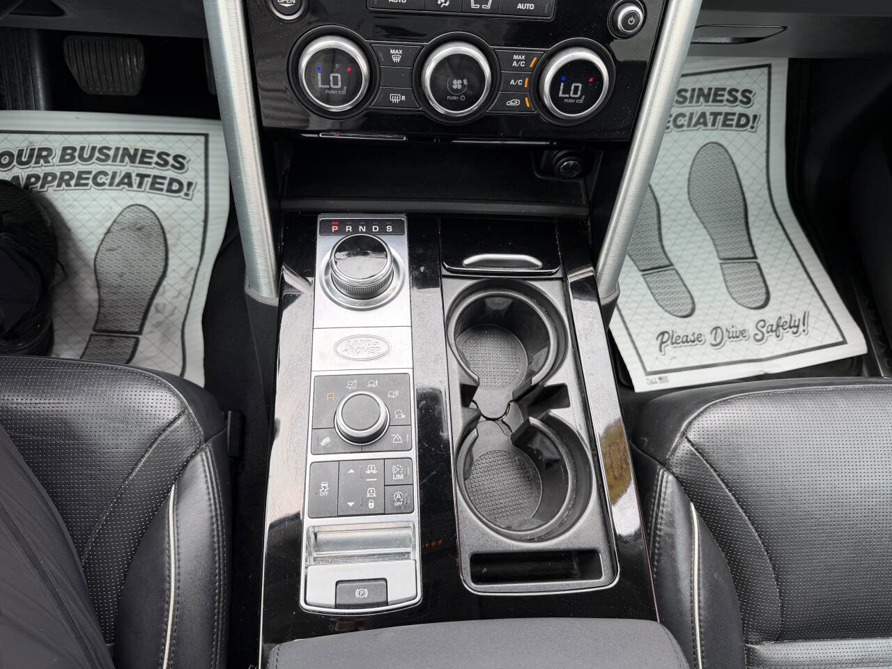 Used 2017 Land Rover Discovery HSE AWD/4WD image 17