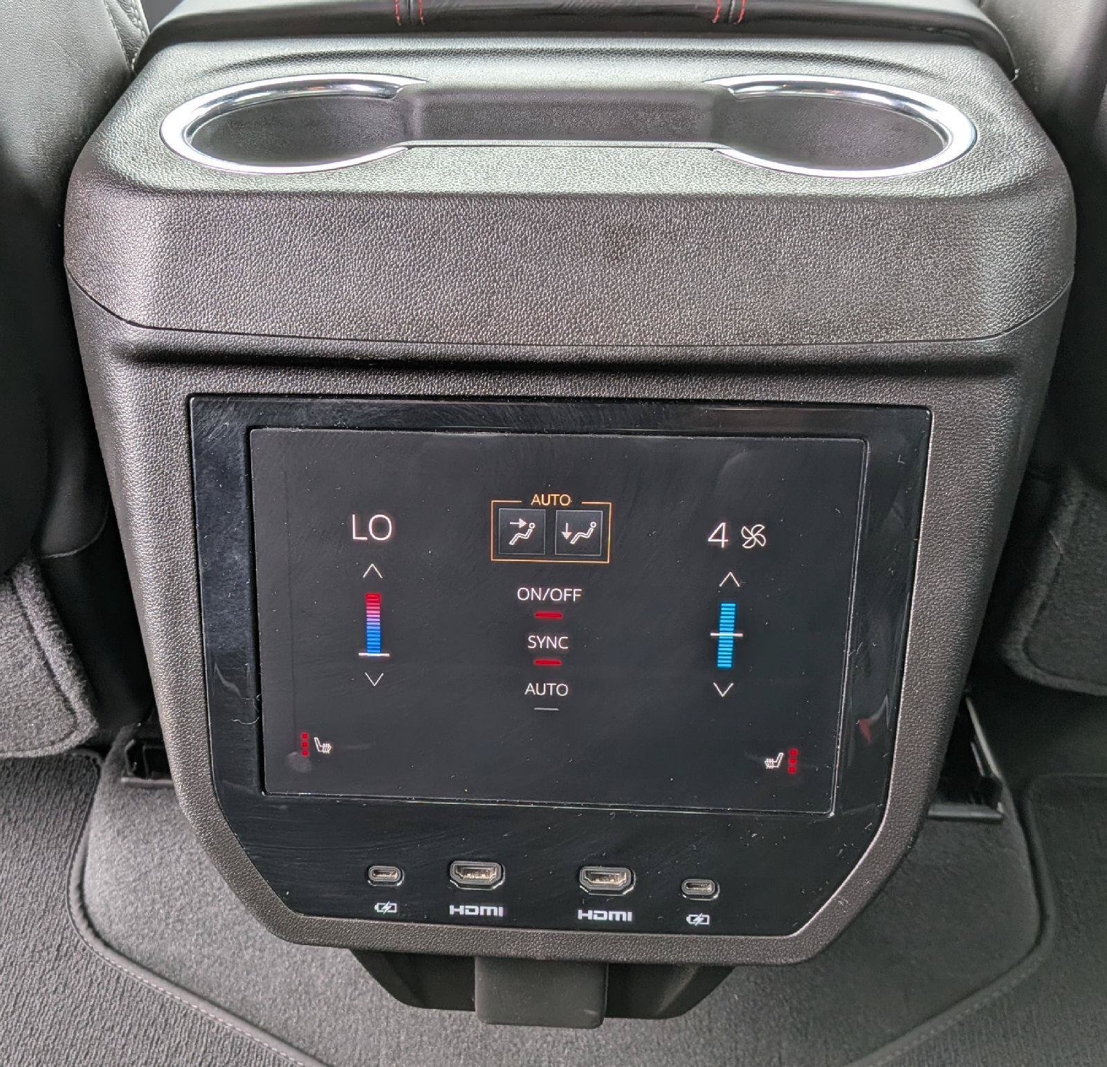 Certified 2026 GMC Yukon AT4 Ultimate AWD/4WD image 23