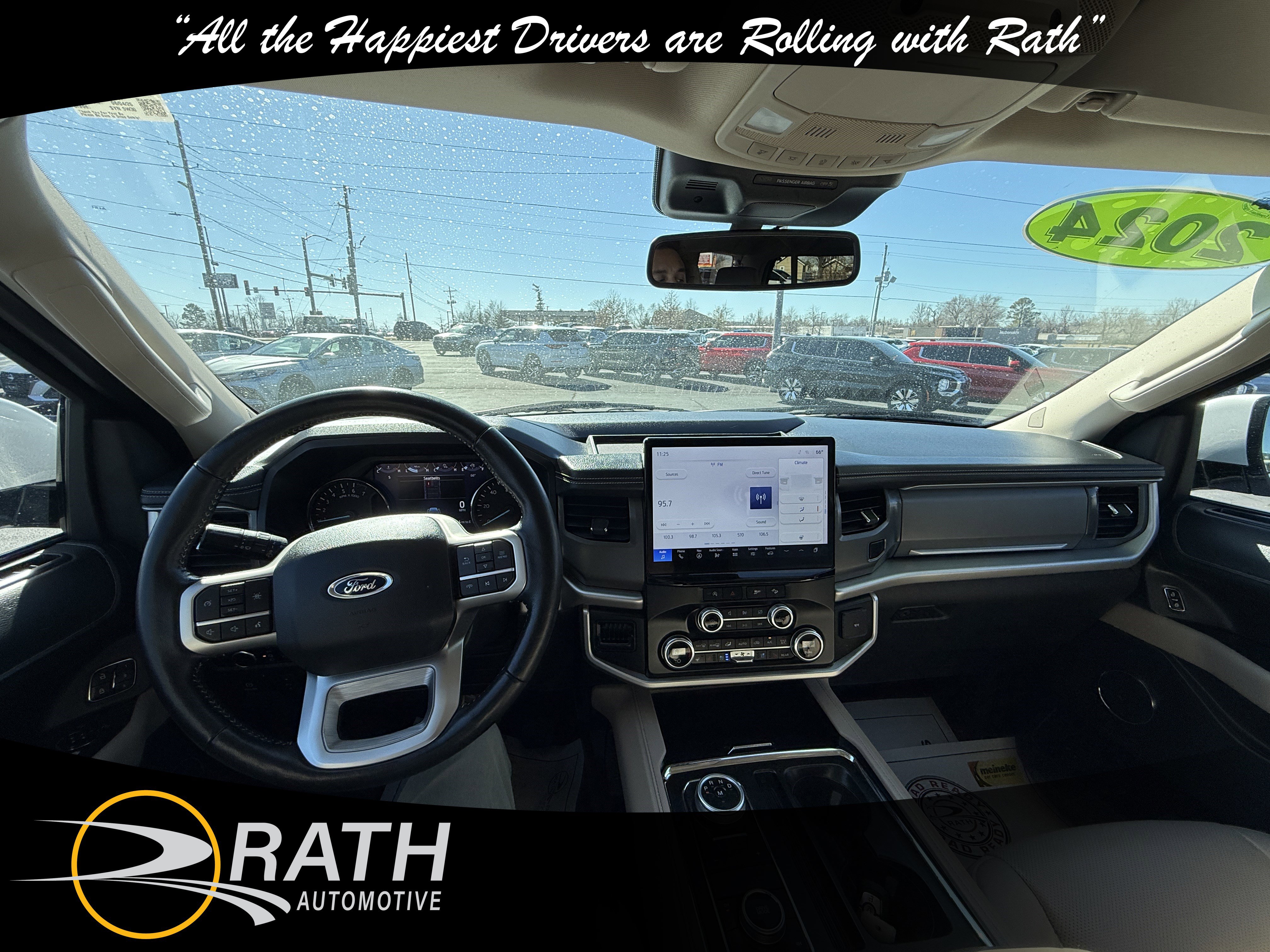 Used 2024 Ford Expedition Max XLT image 14