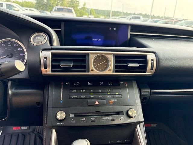 Used 2016 Lexus IS 200t RWD image 19