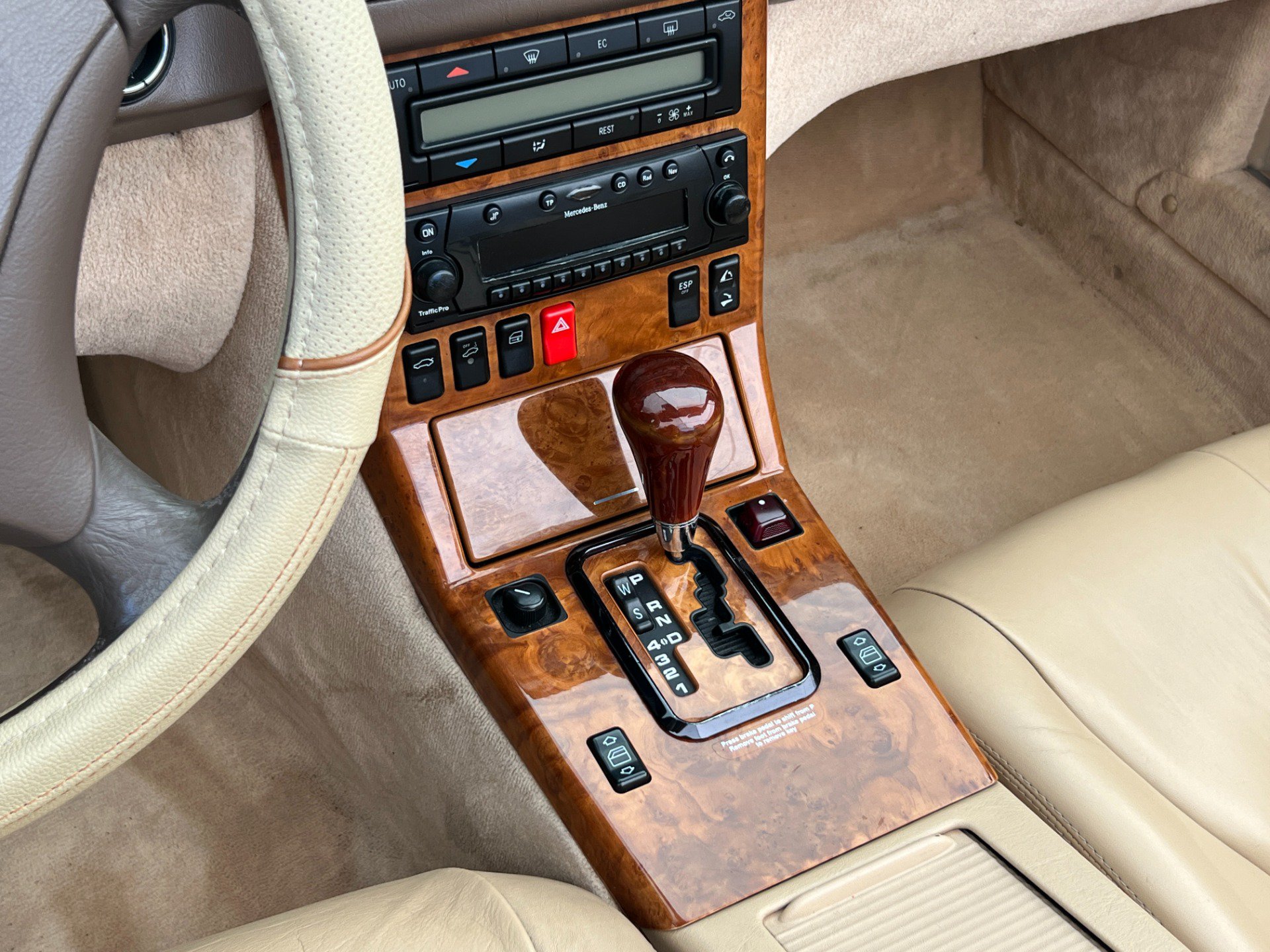 Used 1999 Mercedes-Benz SL 500 image 31