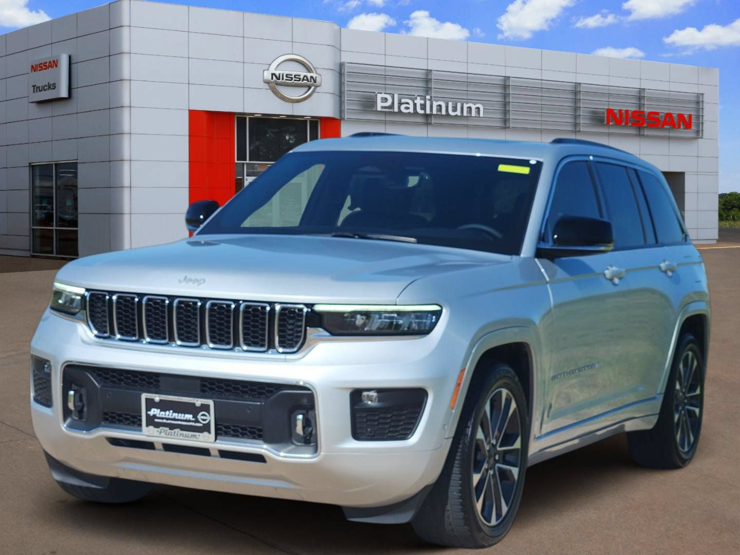 Used 2024 Jeep Grand Cherokee Overland AWD/4WD video 2
