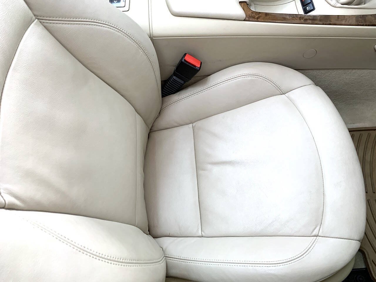 Used 2006 BMW Z4 3.0i RWD image 10