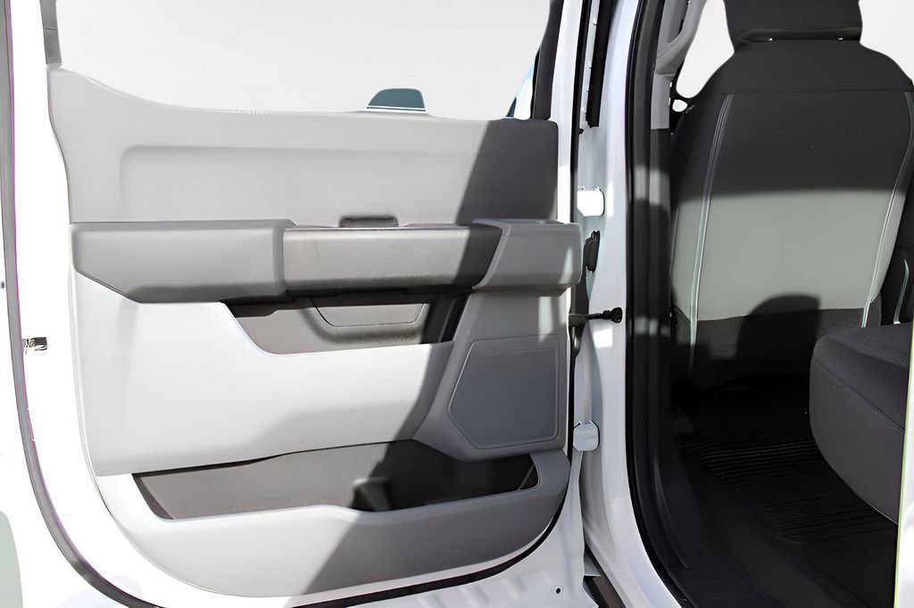 Used 2018 Ford F250 XL w/ Power Equipment Group image 56