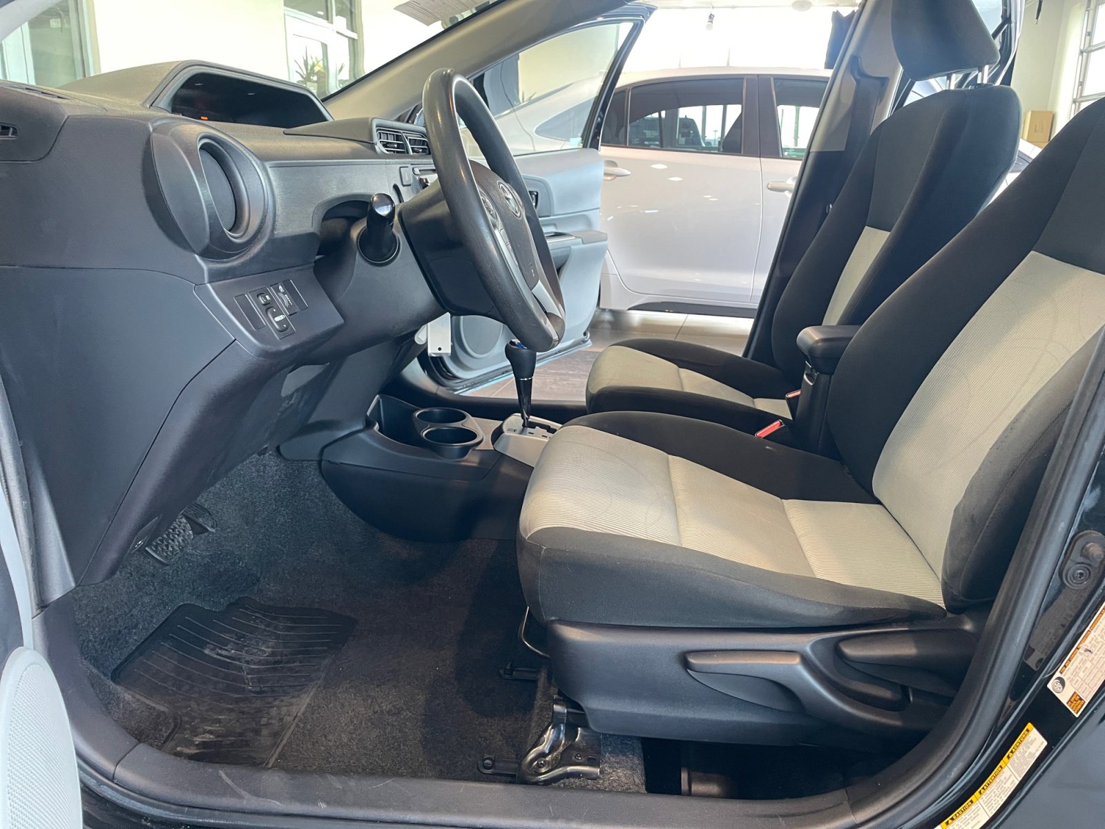 Used 2014 Toyota Prius C Two FWD image 14