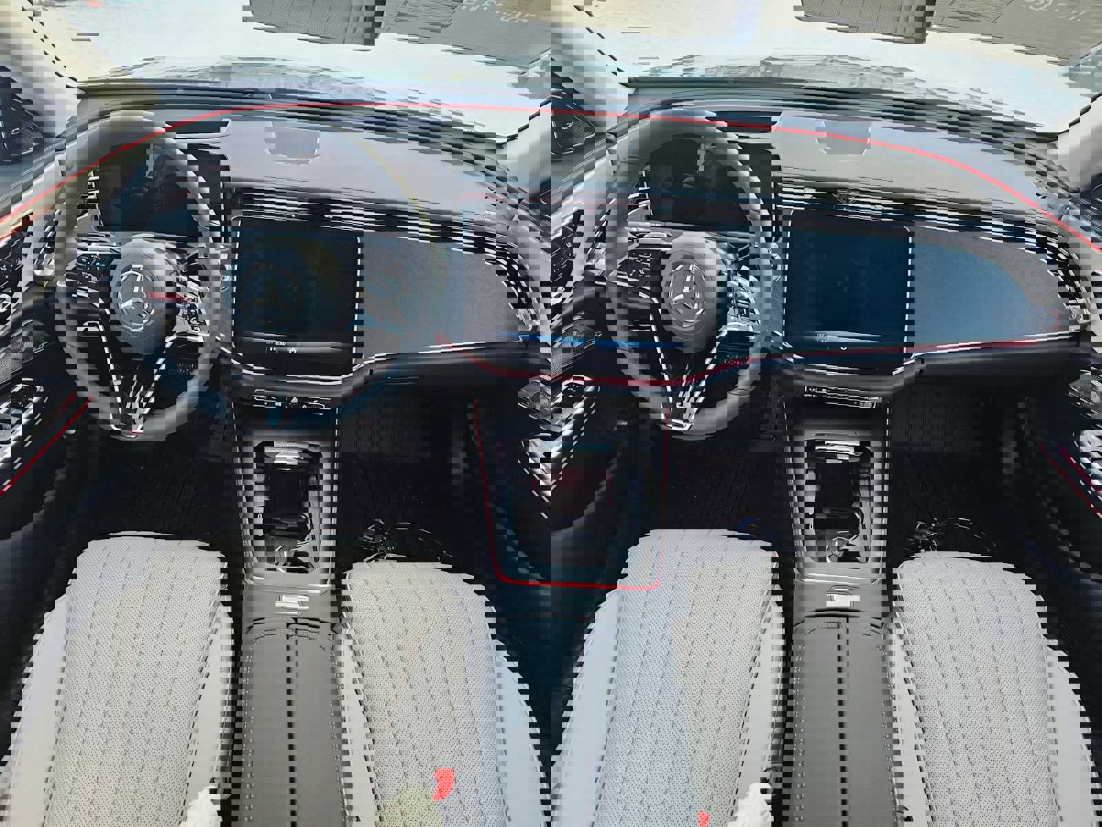 Used 2025 Mercedes-Benz E 450 4MATIC Sedan image 18