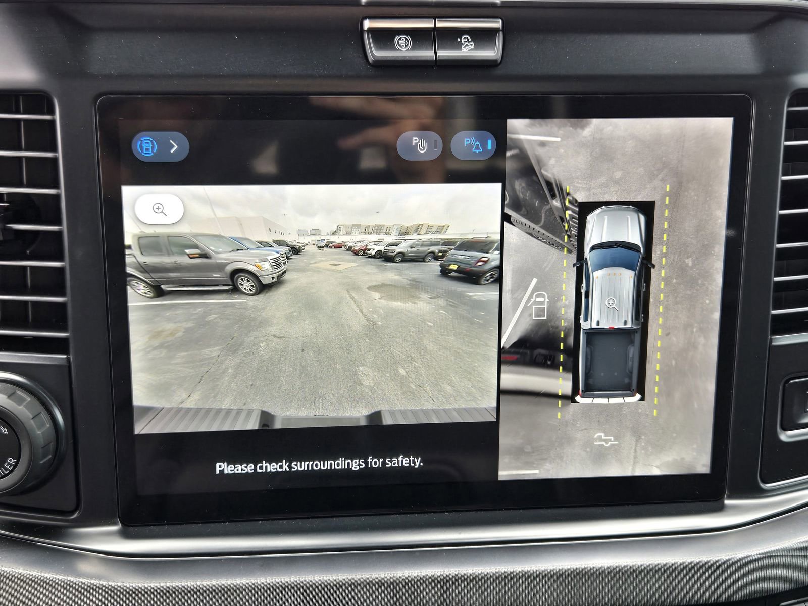 Used 2026 Ford F250 Platinum image 16