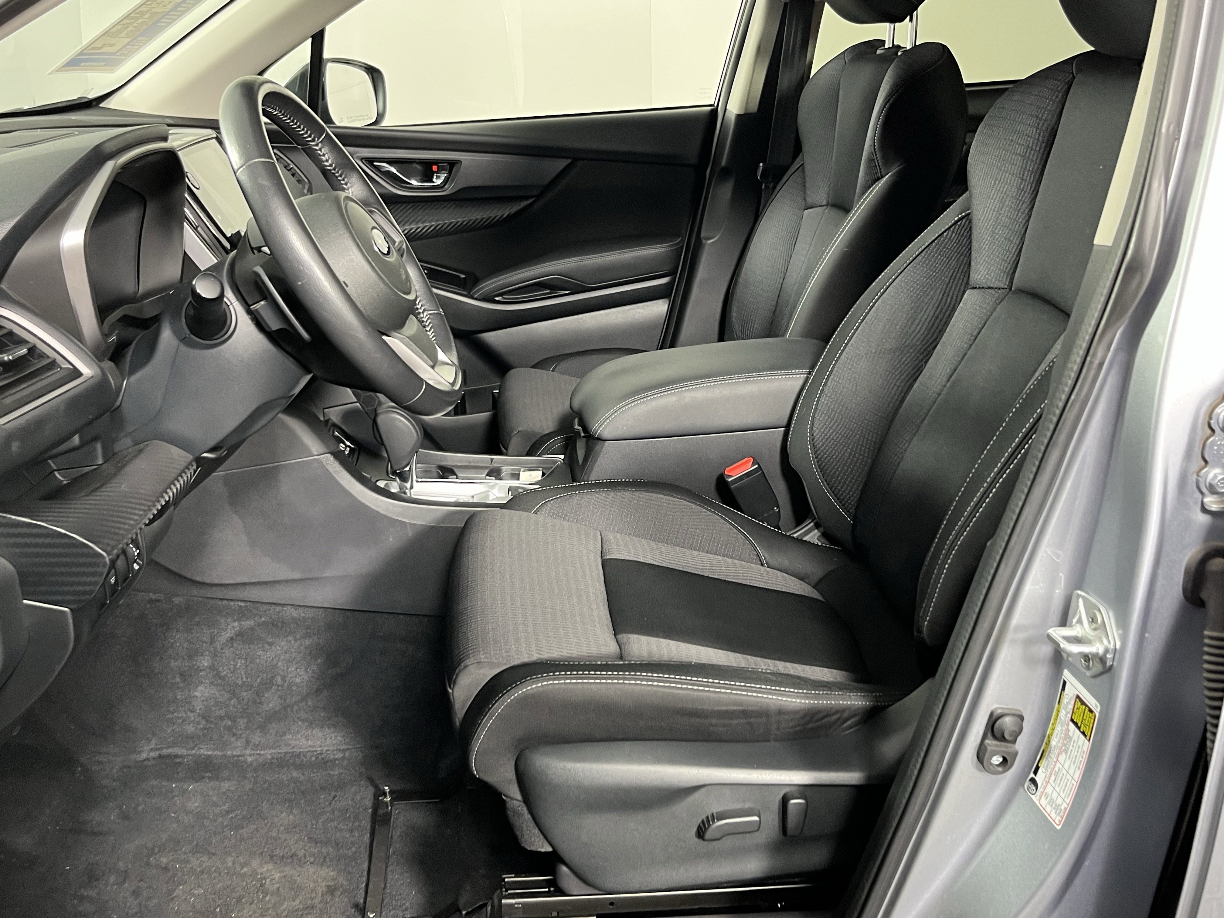 Used 2023 Subaru Ascent Premium image 10