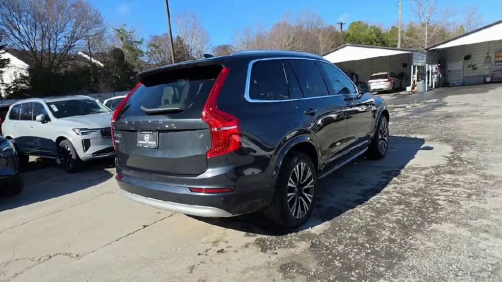 Used 2022 Volvo XC90 T5 Momentum w/ Advanced Package image 11