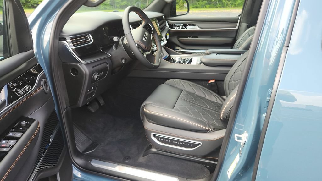 New 2026 Jeep Grand Wagoneer Summit AWD/4WD image 18