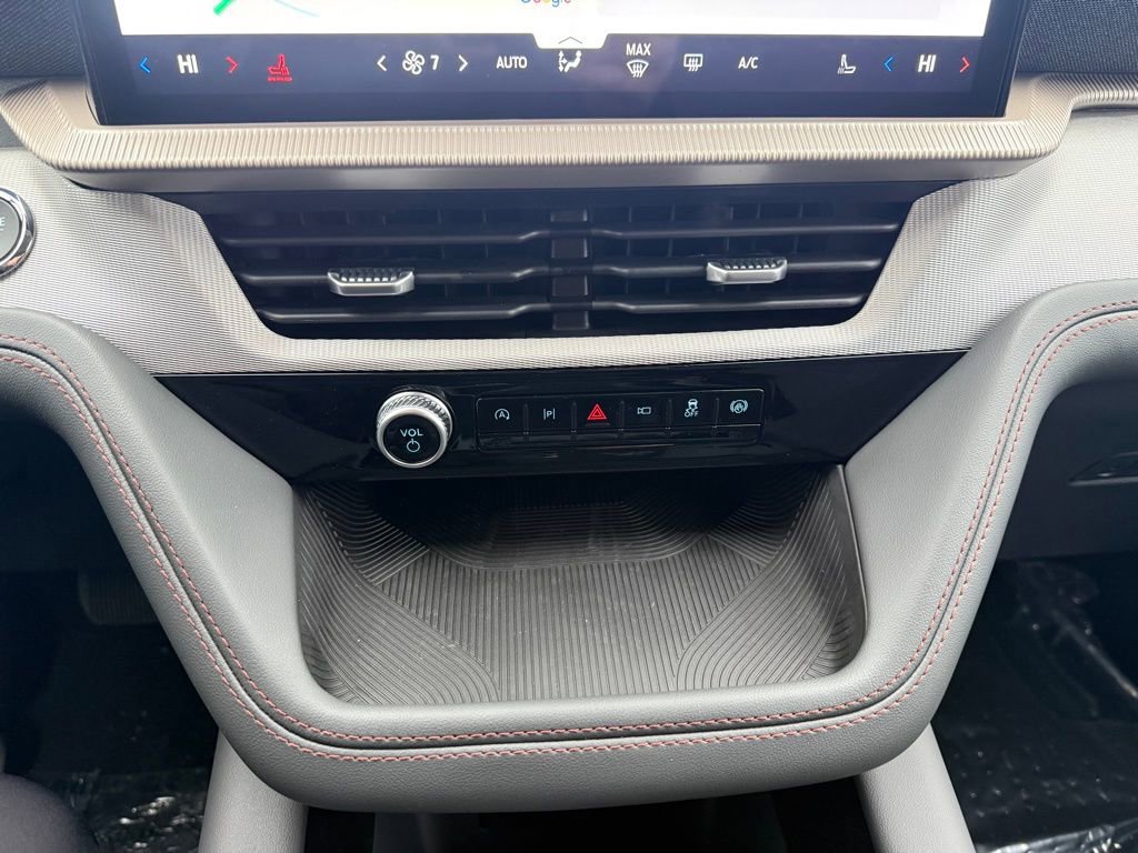 New 2026 Ford Explorer Active image 27