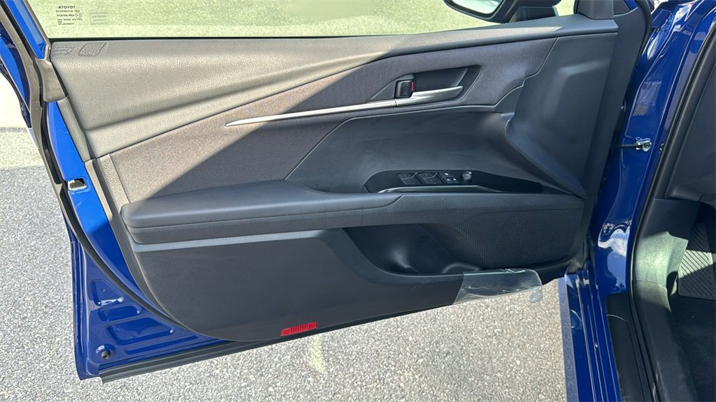 New 2025 Toyota Camry Hybrid image 13