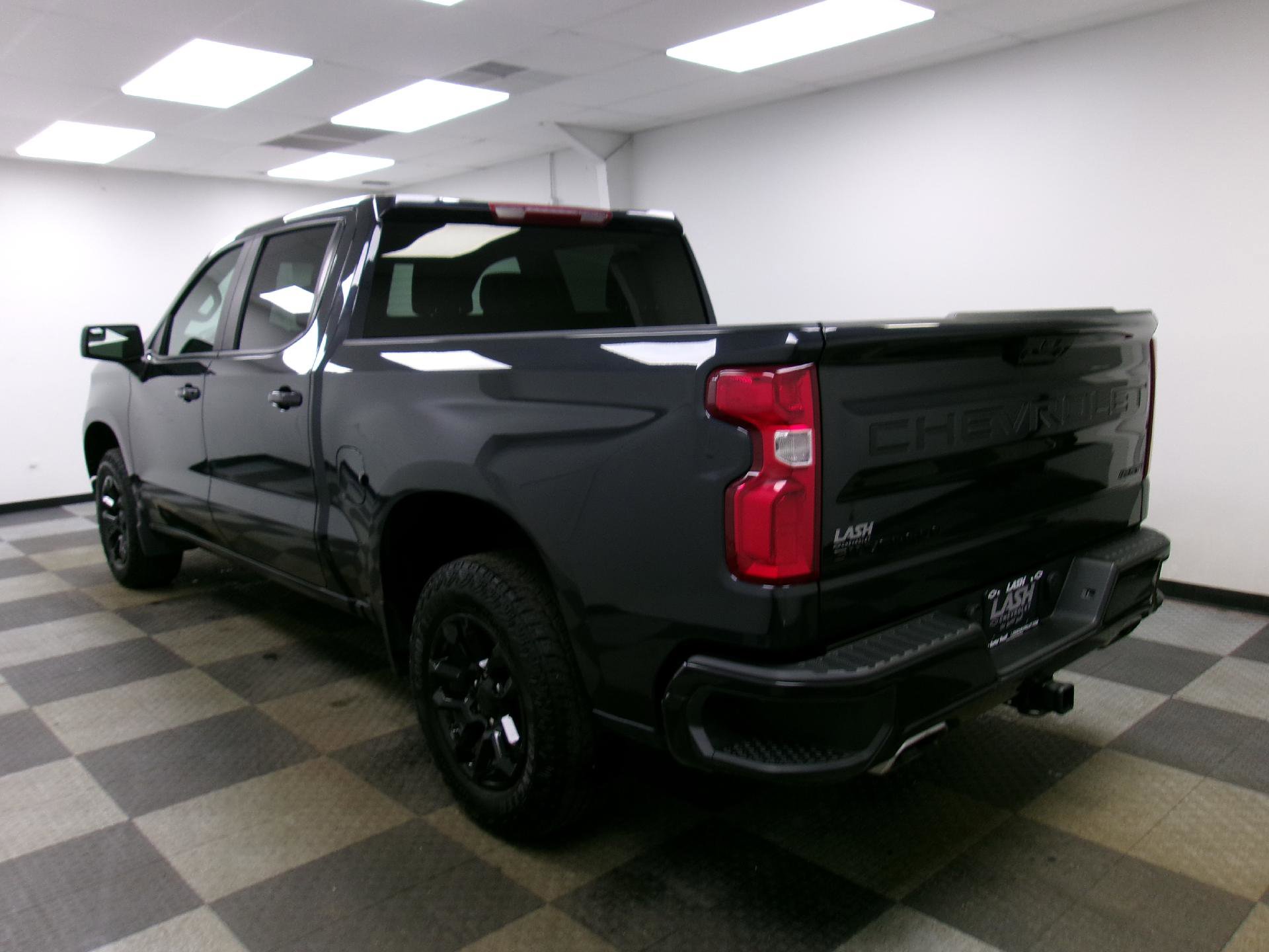 Certified 2024 Chevrolet Silverado 1500 RST w/ Z71 Off-Road Package AWD/4WD image 2