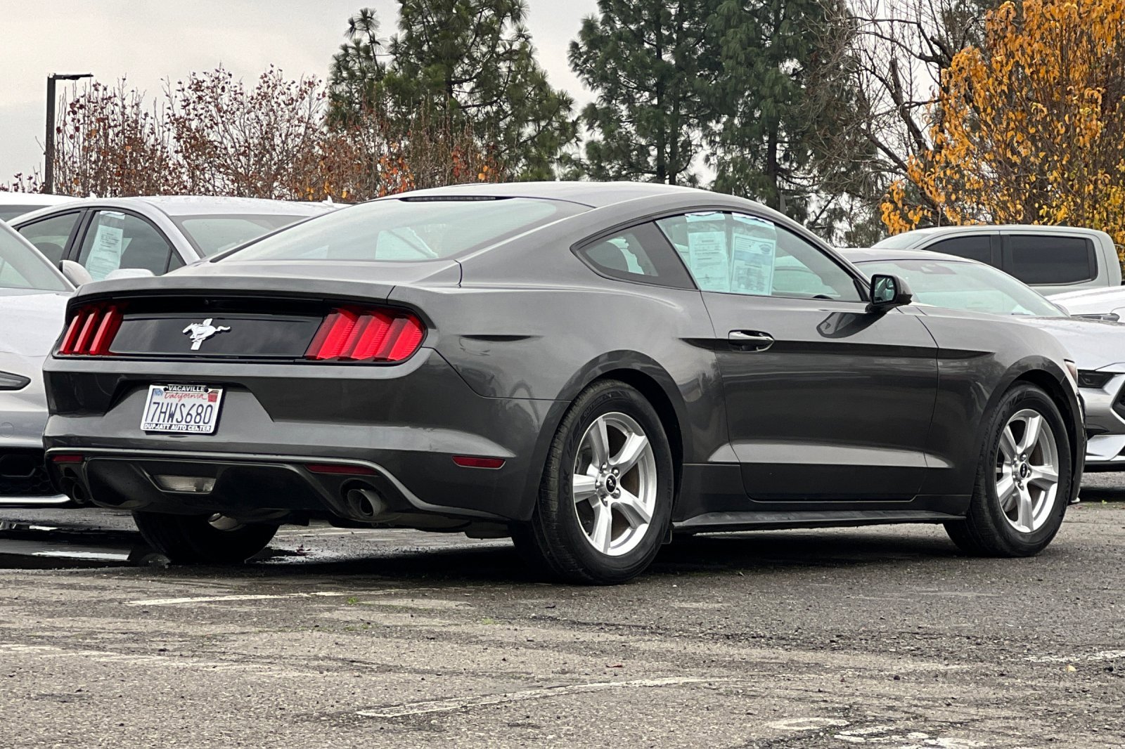 Used 2015 Ford Mustang Coupe image 4