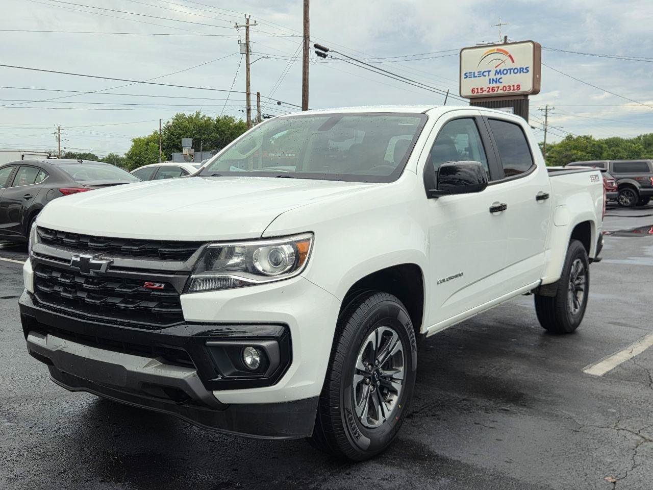 Used 2022 Chevrolet Colorado Z71 AWD/4WD image 2
