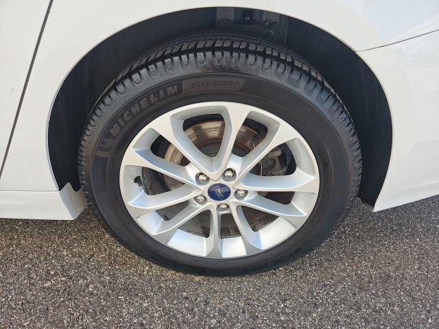 Used 2020 Ford Fusion SE FWD image 10