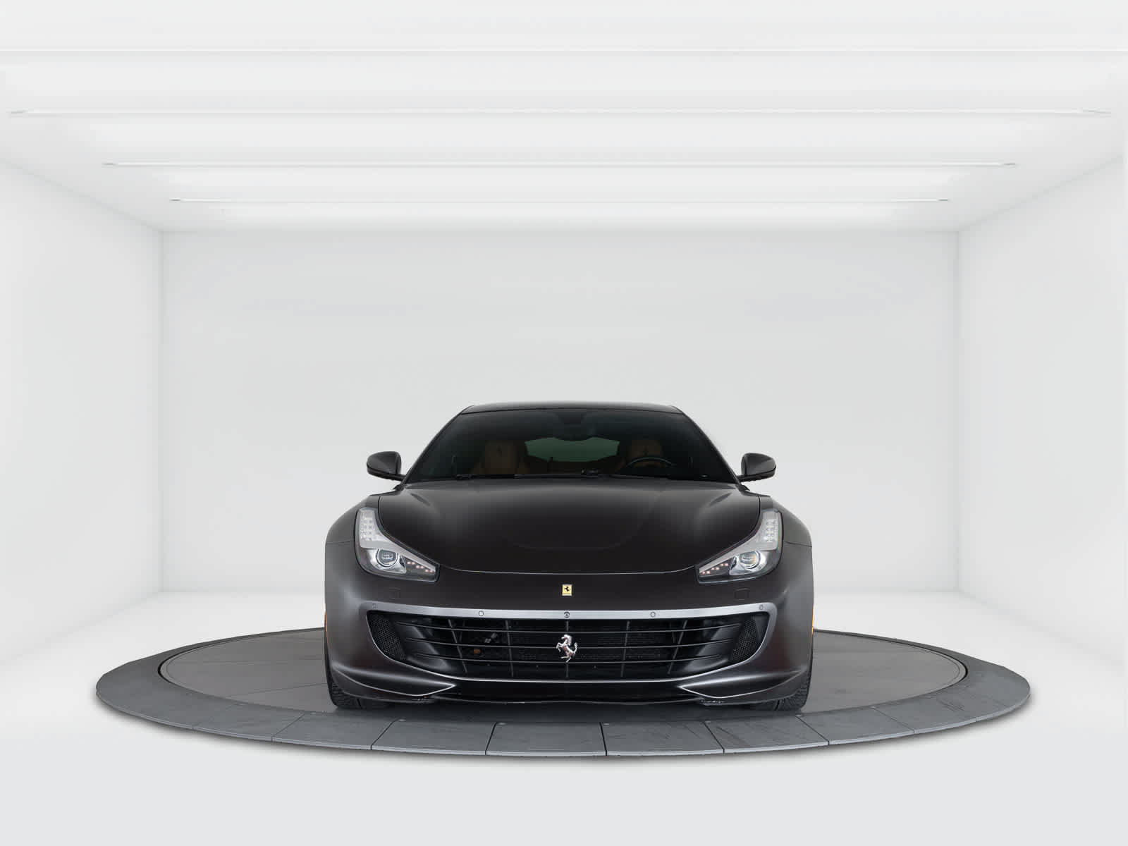 Certified 2018 Ferrari GTC4Lusso AWD/4WD image 8