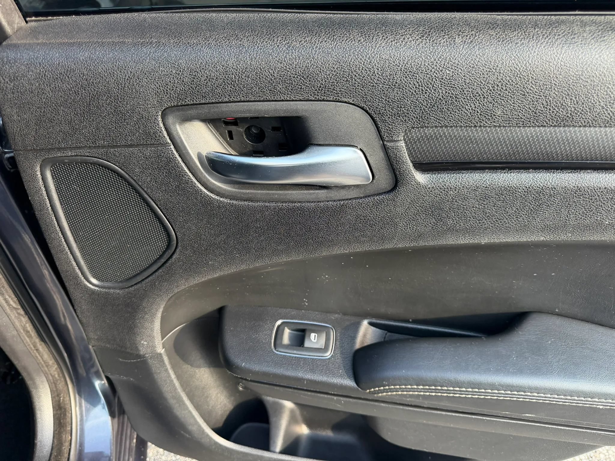 Used 2016 Chrysler 300 S AWD/4WD image 33