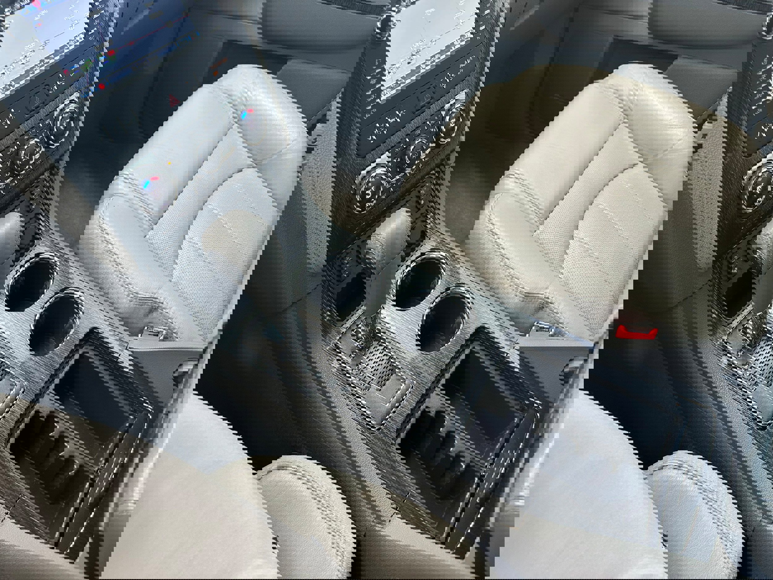 Used 2017 Chevrolet Traverse Premier image 21