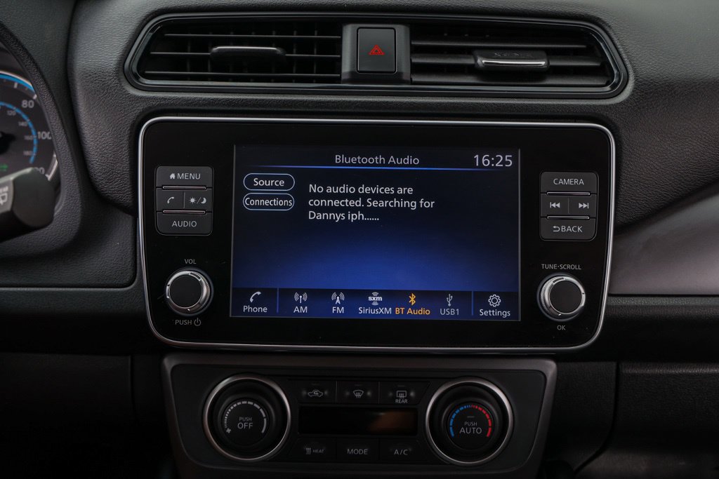 Used 2025 Nissan Leaf S FWD image 29