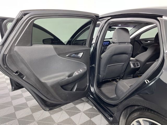 Used 2020 Chevrolet Malibu LT image 39