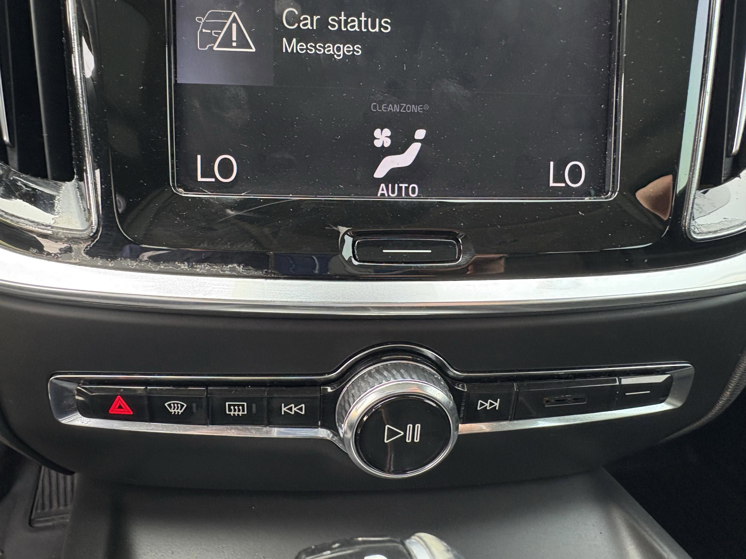 Used 2019 Volvo S60 T5 Momentum w/ Premium Package FWD image 24
