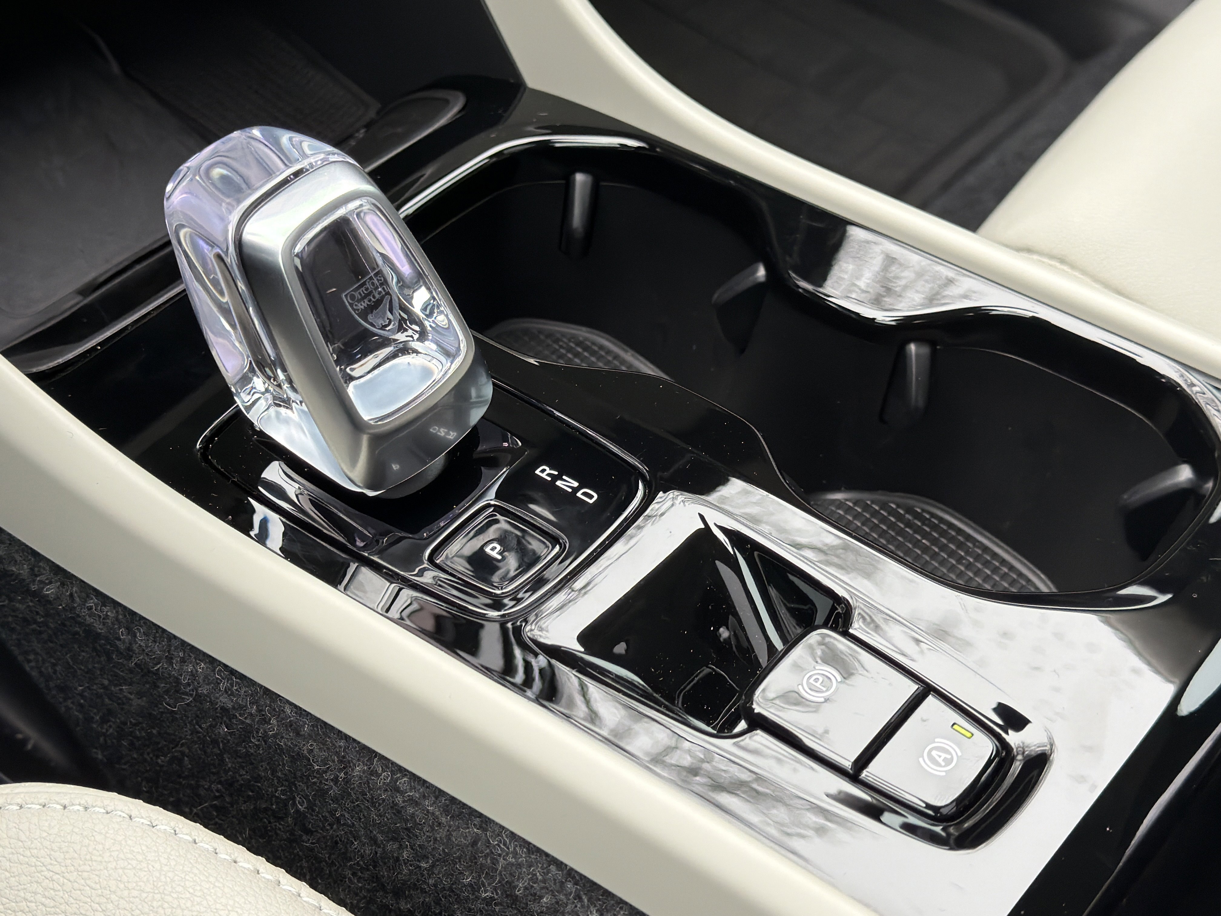 Used 2026 Volvo XC40 B5 Plus w/ Protection Package Premier image 63