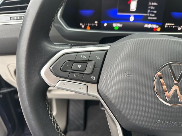 Used 2022 Volkswagen Tiguan SE image 15