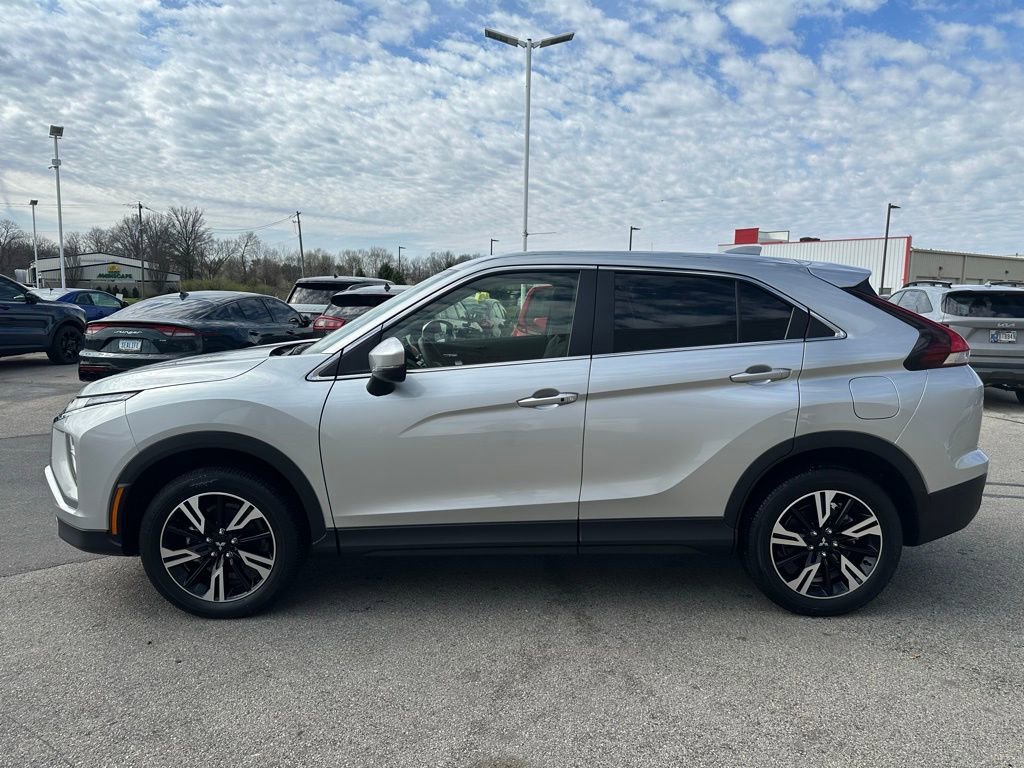 Used 2025 Mitsubishi Eclipse Cross SE image 4