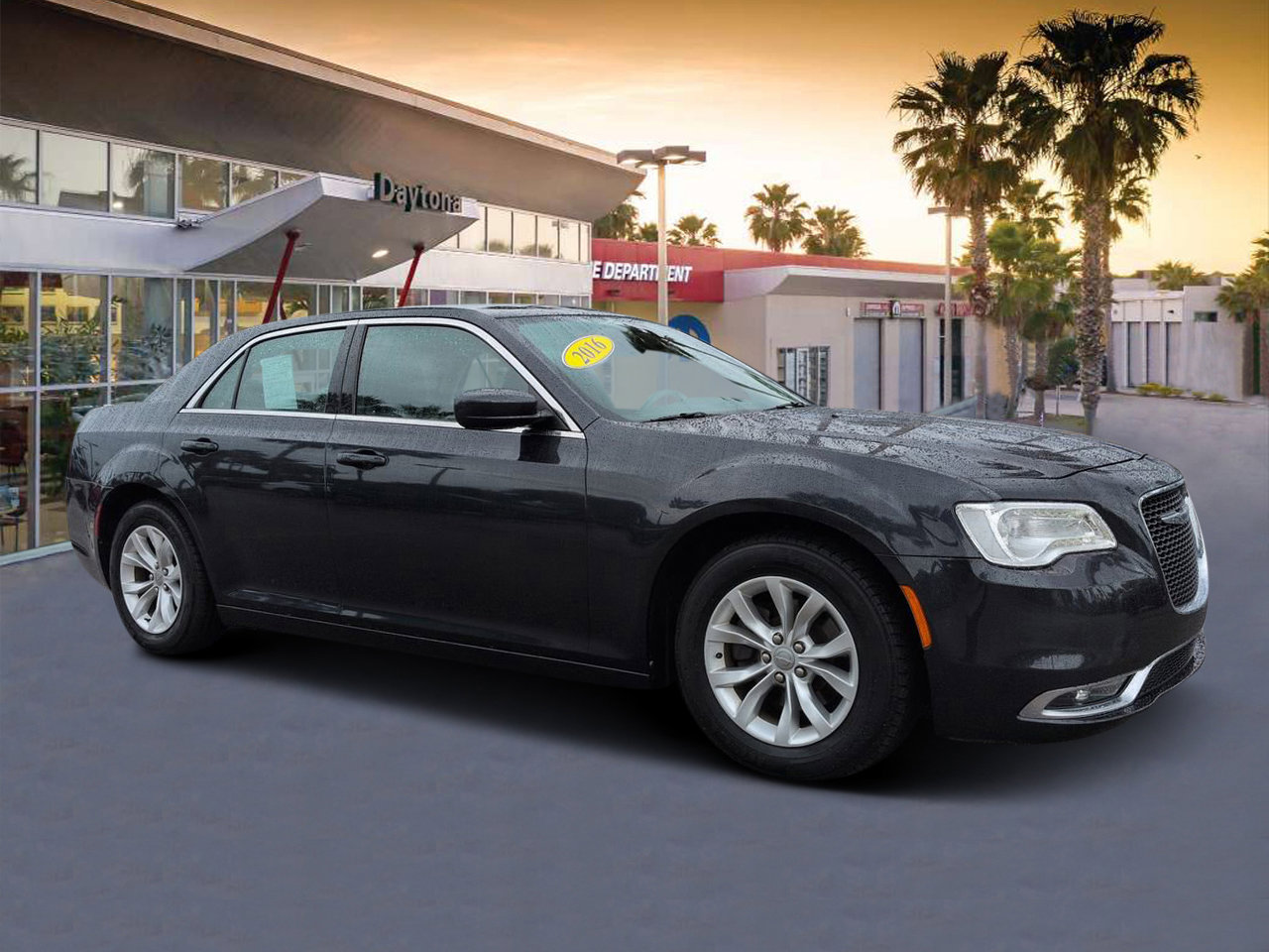 Used 2016 Chrysler 300 Limited w/ Driver Convenience Group image 1