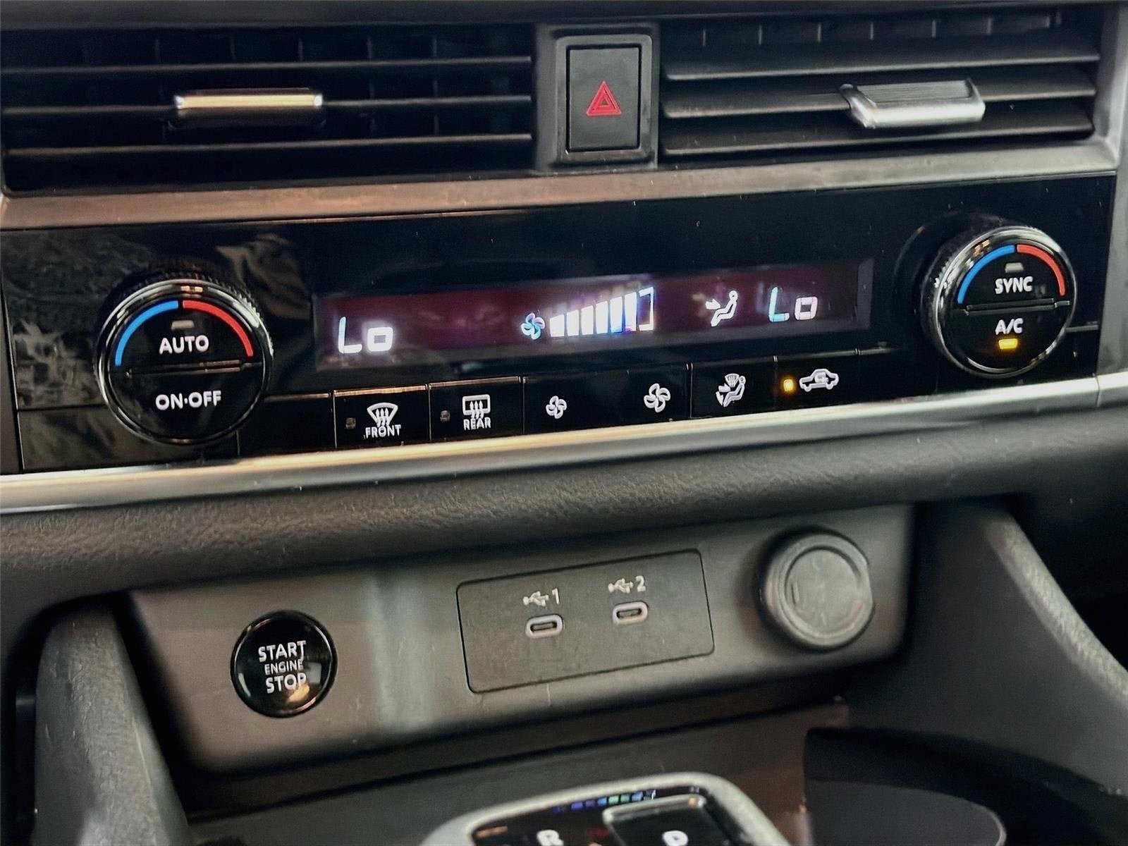 Certified 2024 Nissan Rogue SV AWD/4WD image 16