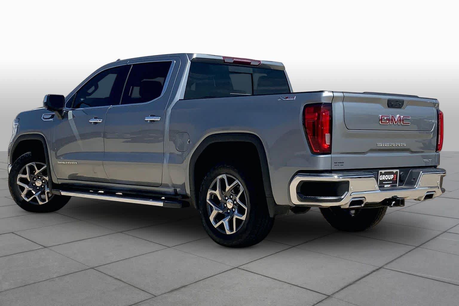 Used 2024 GMC Sierra 1500 SLT AWD/4WD image 12