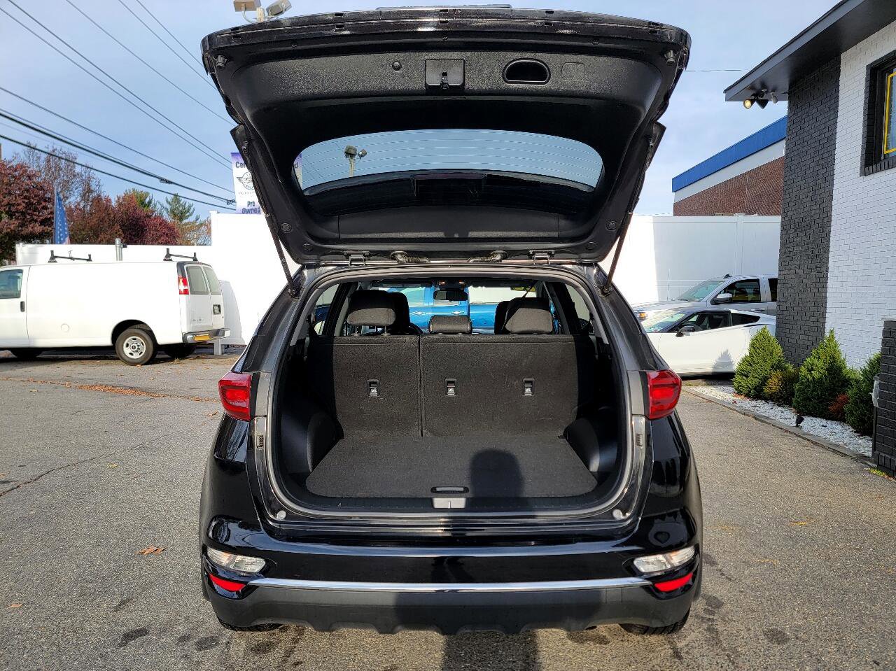 Used 2020 Kia Sportage LX image 16