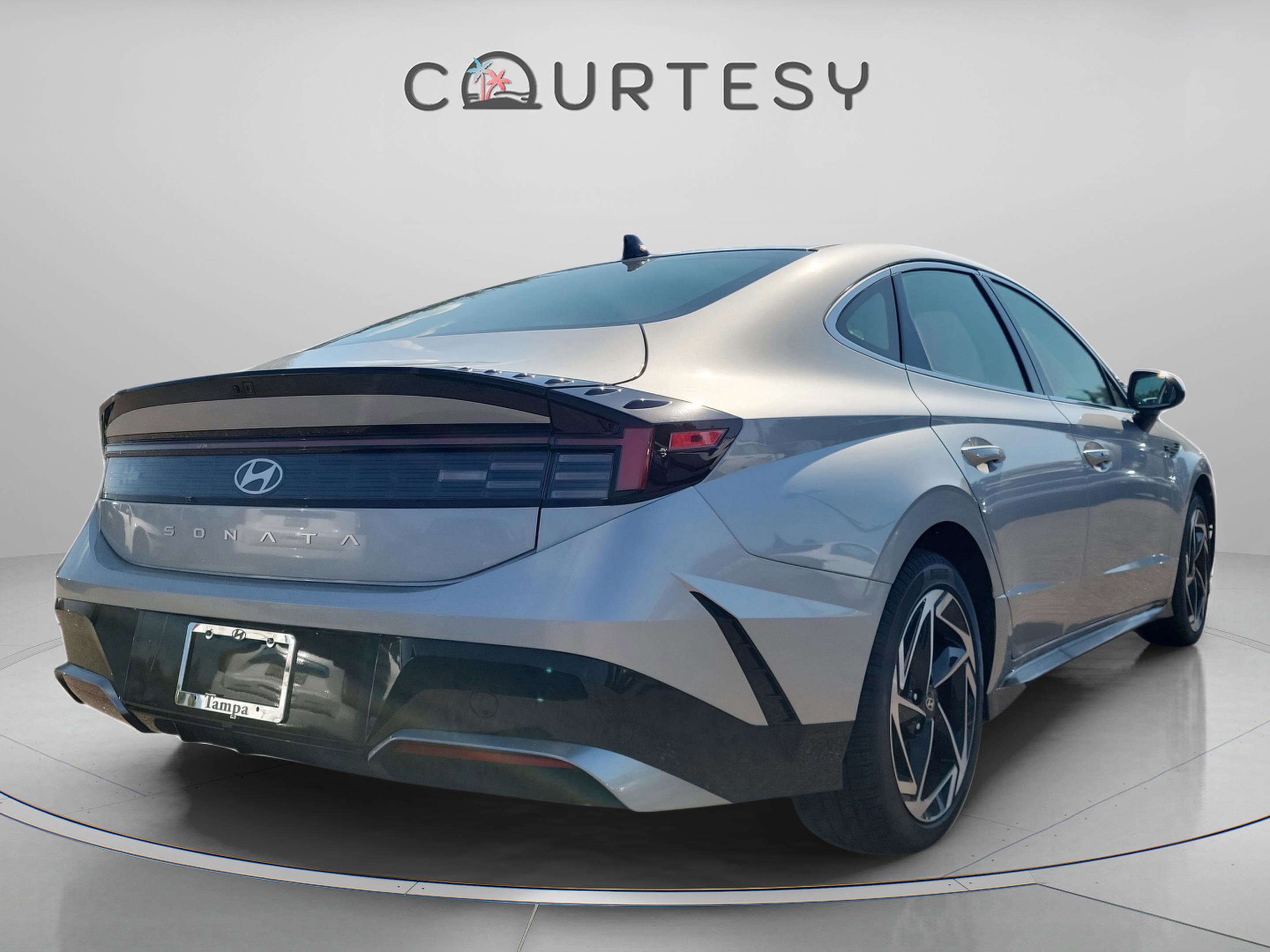 New 2026 Hyundai Sonata SEL FWD image 4