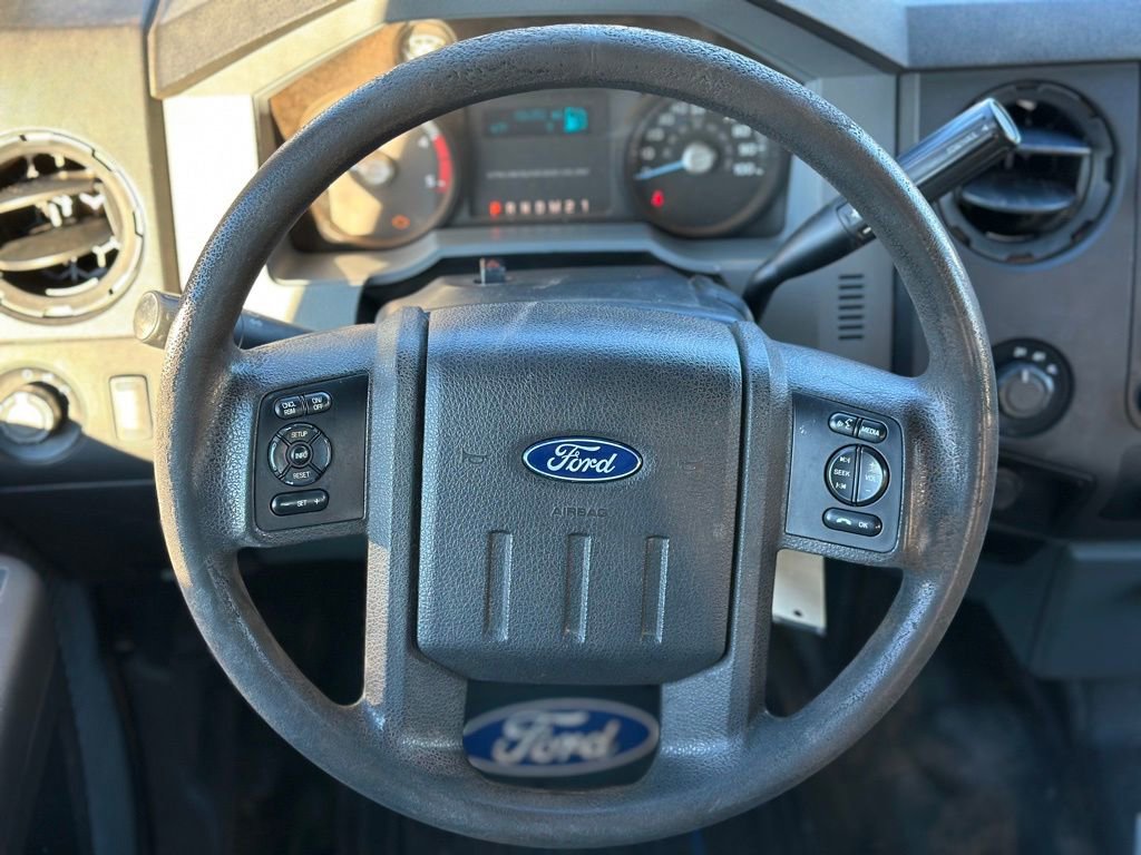 Used 2016 Ford F550 4x4 Crew Cab Super Duty w/ Power Equipment Group image 3