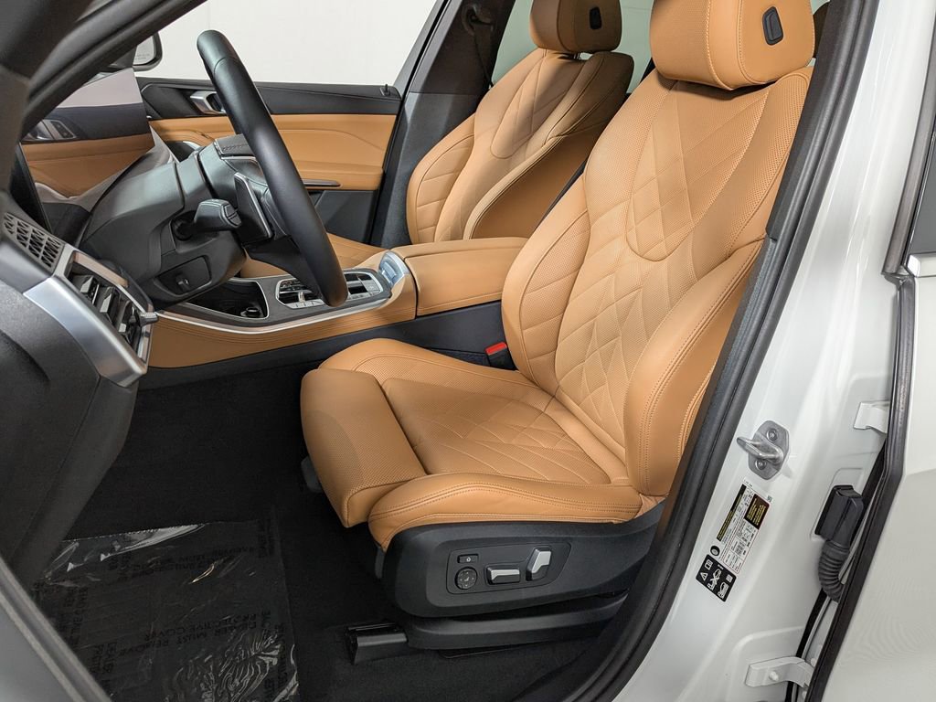 Used 2025 BMW X5 xDrive40i image 16
