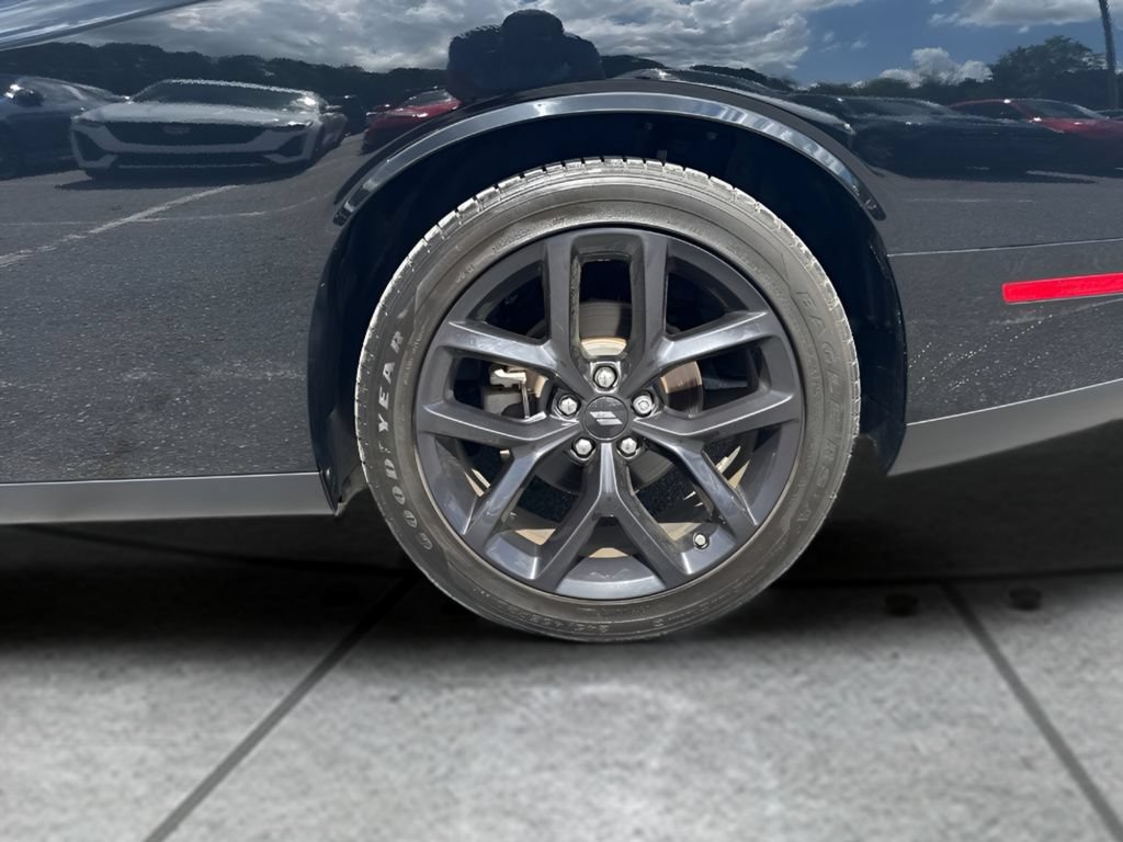 Used 2022 Dodge Challenger GT w/ Plus Package RWD image 21