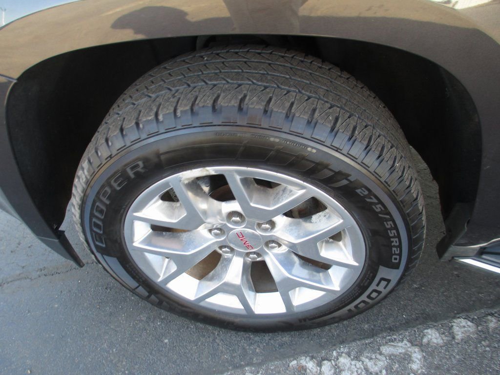 Used 2015 GMC Yukon SLT w/ Open Road Package image 12