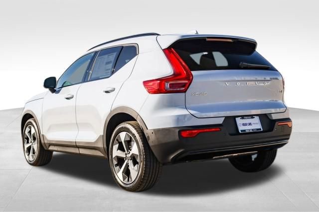 New 2026 Volvo XC40 B5 Plus w/ Protection Package Premier image 6