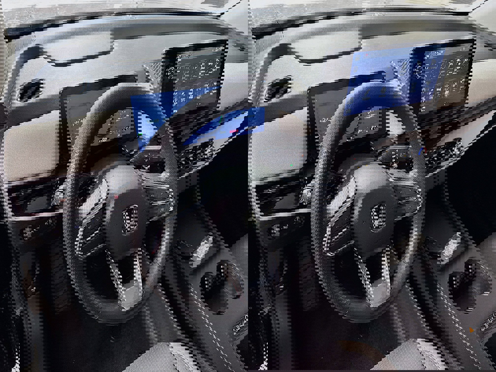 Used 2024 Honda Prologue EX image 23