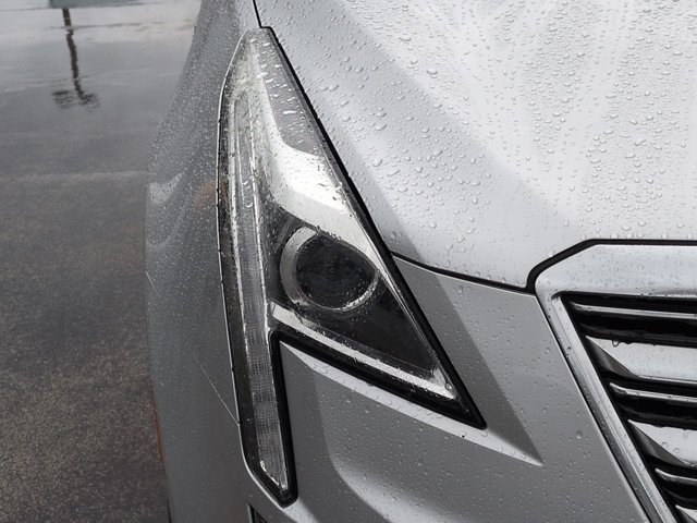 Used 2019 Cadillac XT5 FWD image 10