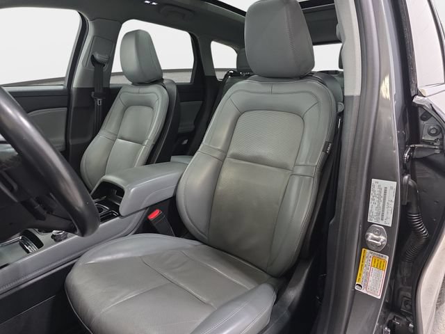 Certified 2022 Lincoln Corsair AWD w/ Premium Package image 12